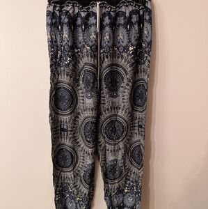 Bohemian Patterned Pants.Lightweight Cotton ElasticWast And Hem Medium.See Photo